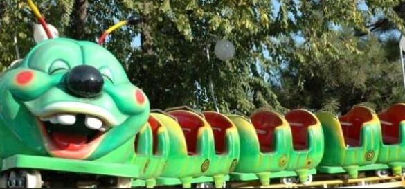 兒童游樂設(shè)備