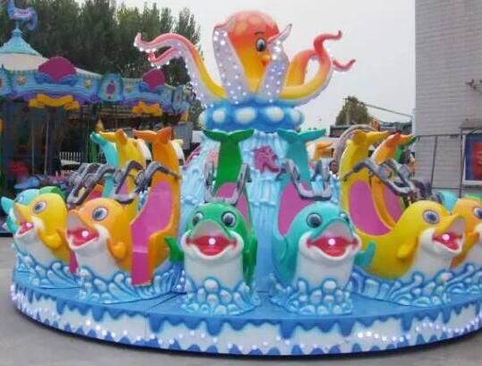 新型游樂(lè)設(shè)備實(shí)拍