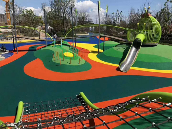 非標(biāo)無(wú)動(dòng)力游樂(lè)設(shè)備