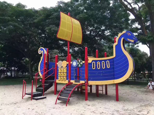 非標(biāo)游樂(lè)設(shè)備