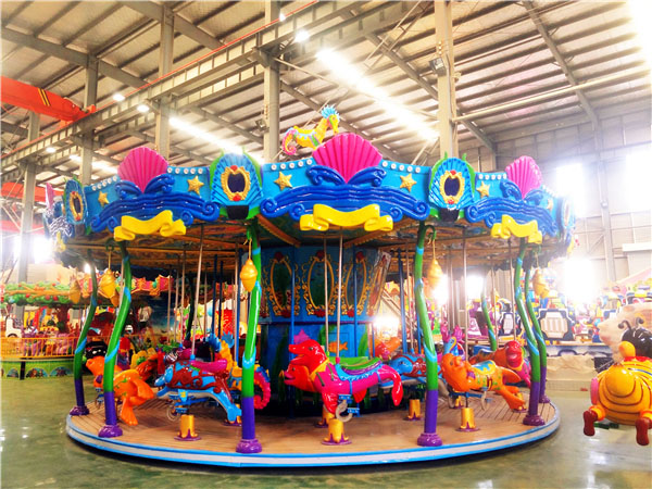 室內(nèi)豪華轉(zhuǎn)馬