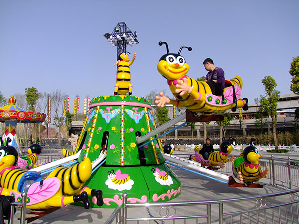 汽車造型自控飛機(jī)