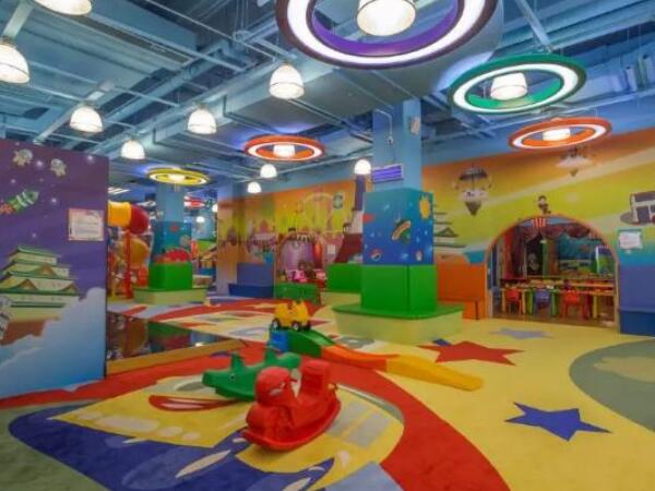 兒童游樂設(shè)備